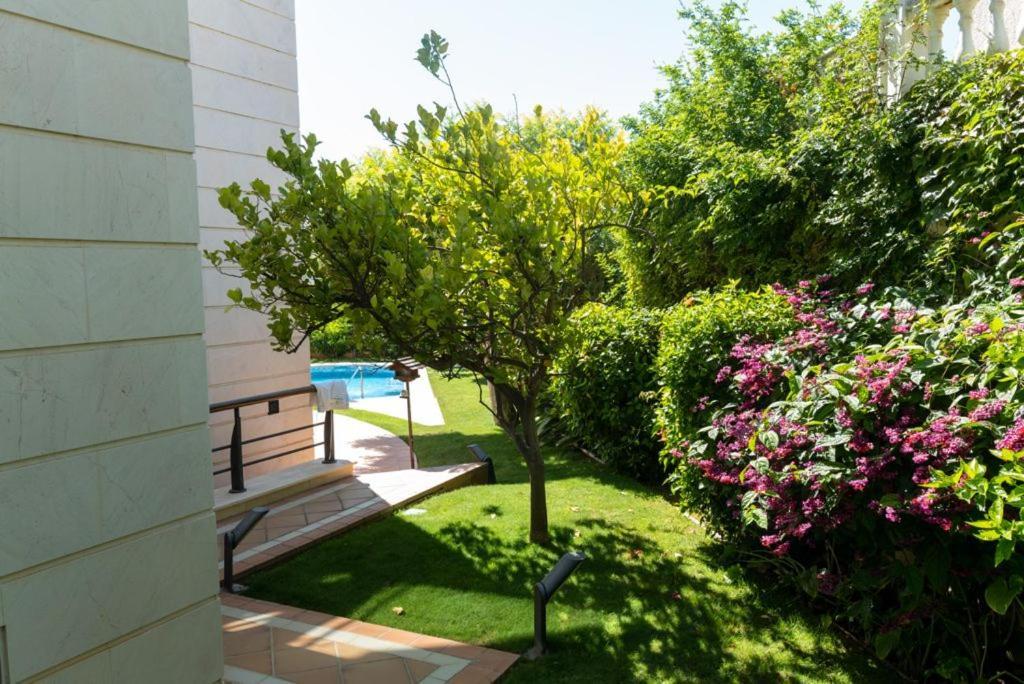 Beachside Villa In Puerto Marina, Benalmadena Exterior photo